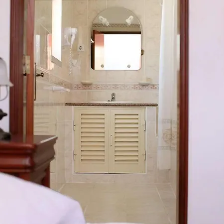 Nyaraló Da Duarte - Walkable To Shops Bars