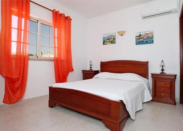 Da Duarte - Walkable To Shops Bars 別荘 アルブフェイラ