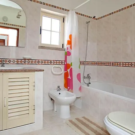 Da Duarte - Walkable To Shops Bars